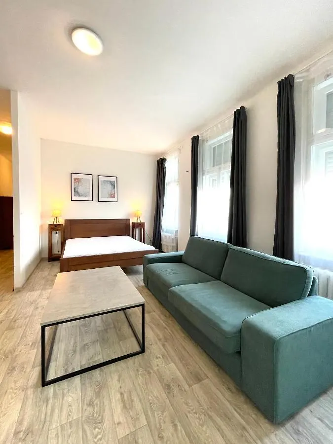 Hradebni - Terrace Apartments In The Old Town Prag