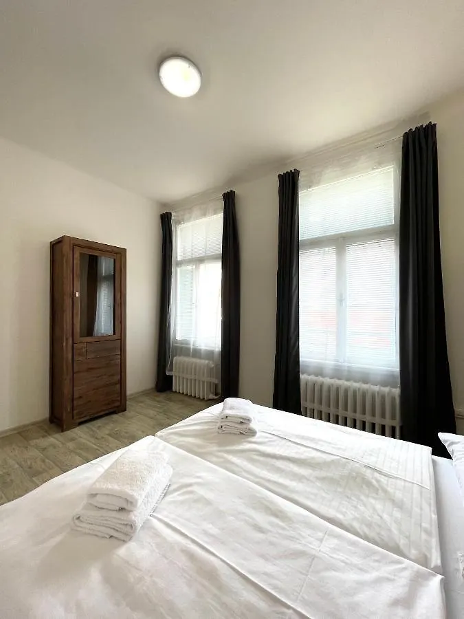 Hradebni - Terrace Apartments In The Old Town Prague