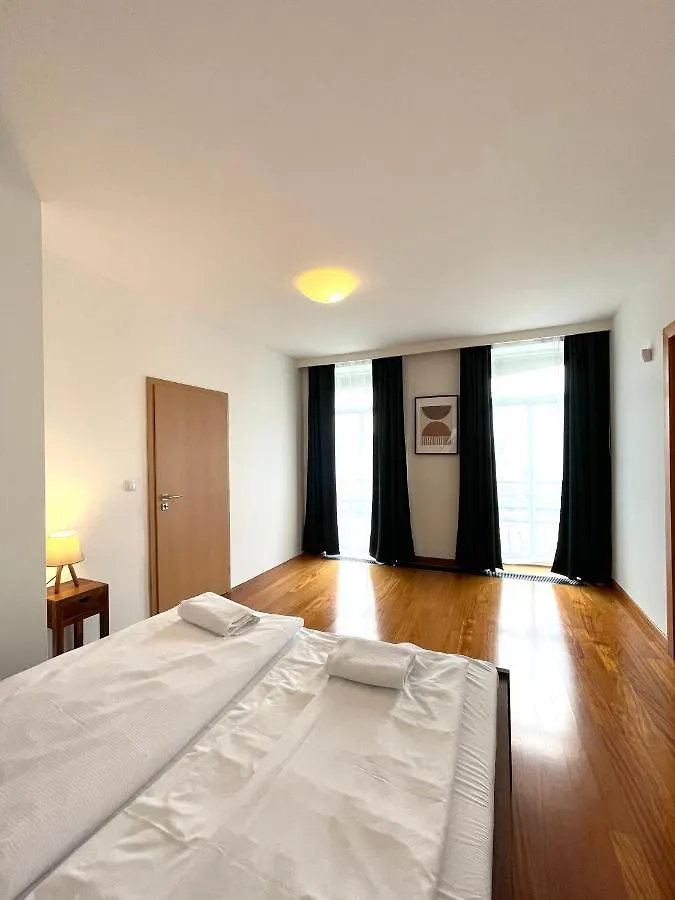 Hradebni - Terrace Apartments In The Old Town Prague Czech Republic