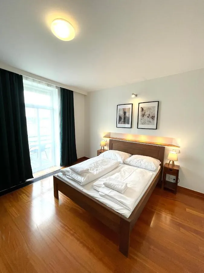 Hradebni - Terrace Apartments In The Old Town Prague